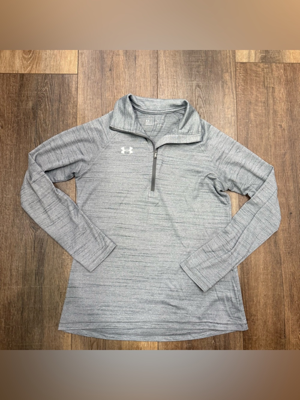 Under armour heat gear loose fit 1/4 zip athletic pullover gray